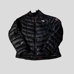 North Face women’s Summit Series black down jacket with hood